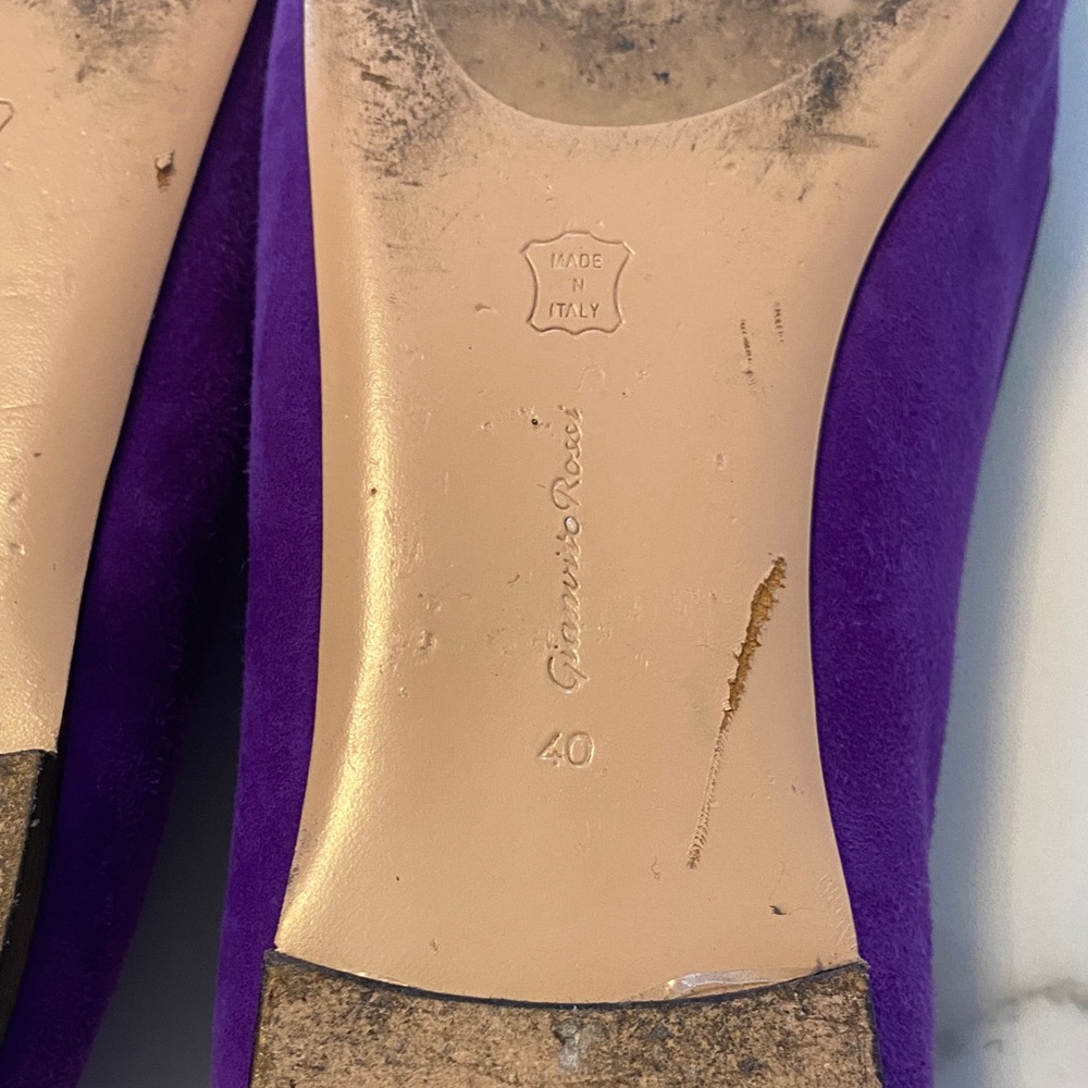 Gianvito Rossi Vibrant Purple Flats - Picture 4 of 4